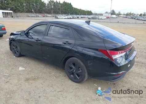 2022 Hyundai Elantra Sel z USA, uszkodzony, nr VIN 5NPLM4AG1NH066409